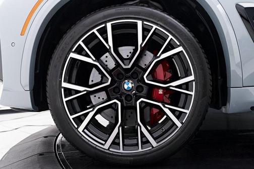 2025 BMW X5 M Base
