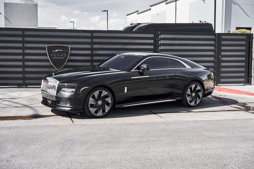 2025 Rolls-Royce Spectre 