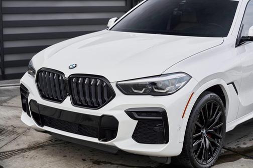 2023 BMW X6 xDrive40i