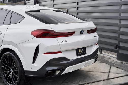 2023 BMW X6 xDrive40i