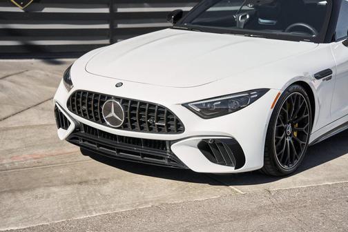 2025 Mercedes-Benz AMG SL 63 Base