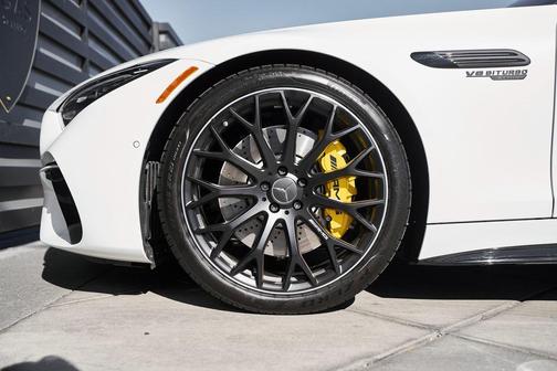 2025 Mercedes-Benz AMG SL 63 Base