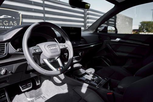 Glacier White Metallic 2024 Audi SQ5 3.0T Premium Plus