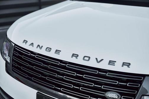 2024 Land Rover Range Rover P530 SE