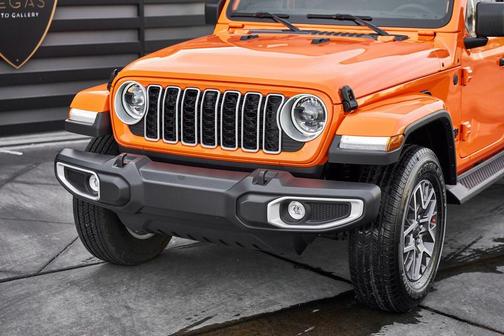 2025 Jeep Wrangler 4-Door Sahara 4x4
