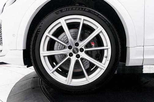 2022 Audi RS Q8 4.0T