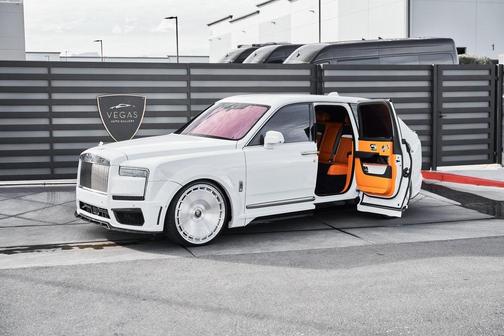 2025 Rolls-Royce Cullinan Base