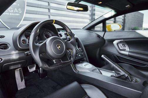 2005 Lamborghini Gallardo Base