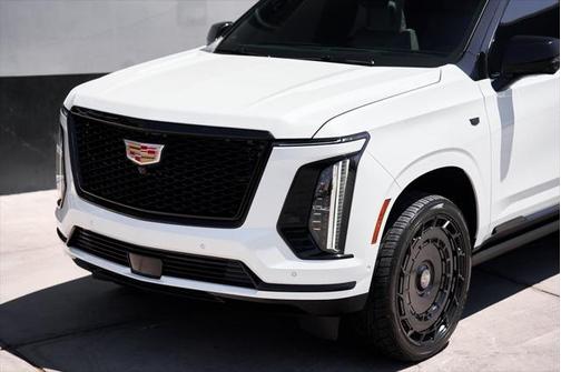 2025 Cadillac Escalade Sport
