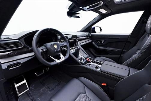 2022 Lamborghini Urus Graphite Capsule