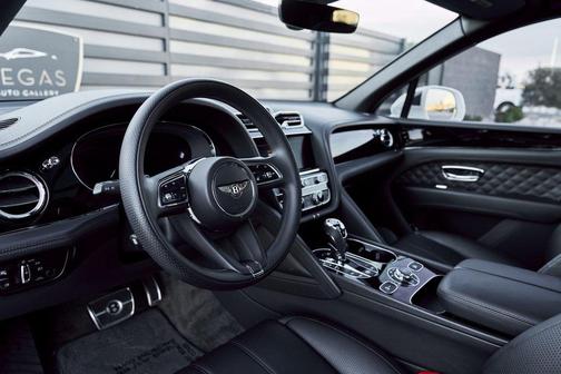 2022 Bentley Bentayga V8