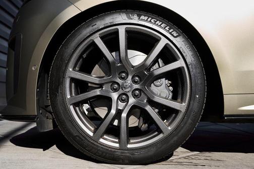 2024 Land Rover Range Rover Sport SV Edition One Carbon Bronze