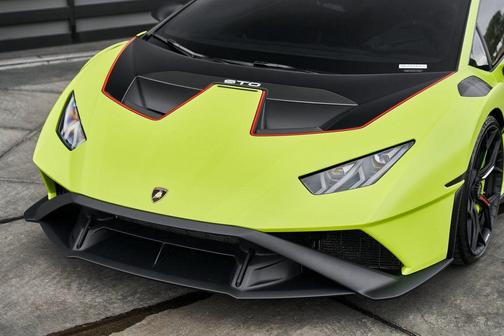 Verde Scandal (Satin PPF) 2022 Lamborghini Huracan STO Coupe