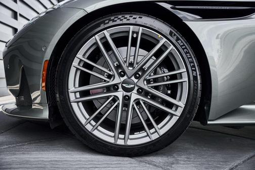 2024 Aston Martin DB12 Volante