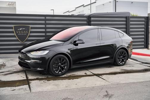 2023 Tesla Model X Standard Range