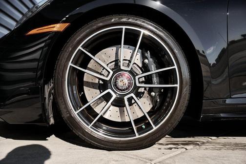 2024 Porsche 911 Turbo