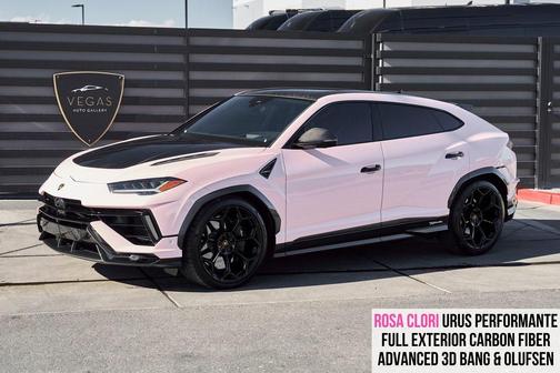 2024 Lamborghini Urus Performante