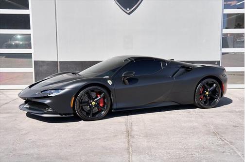 2024 Ferrari SF90 Spider Base