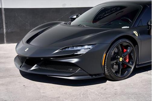 2024 Ferrari SF90 Spider Base