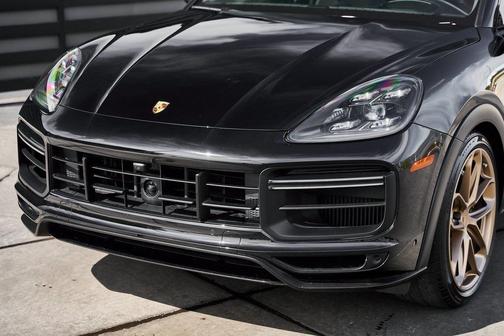 2023 Porsche Cayenne Turbo GT
