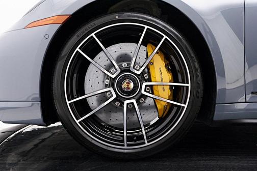 2024 Porsche 911 Turbo S