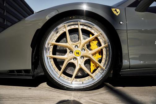 2022 Ferrari F8 Spider Base