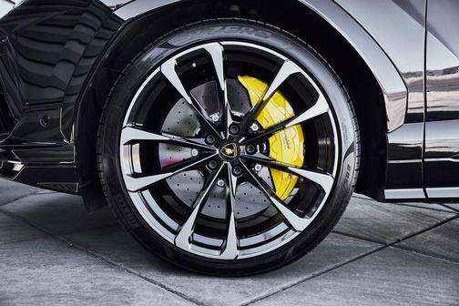 2024 Lamborghini Urus S
