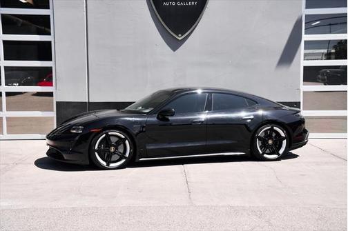 2022 Porsche Taycan Turbo S