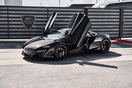 Onyx Black 2026 McLaren Artura Vision