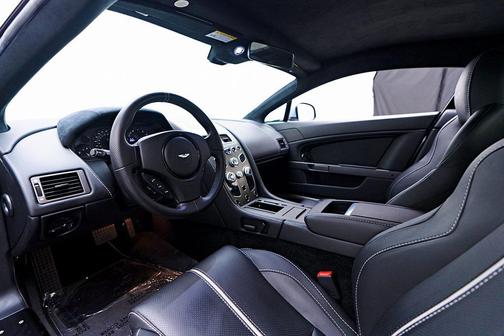 2016 Aston Martin Vantage GT Base