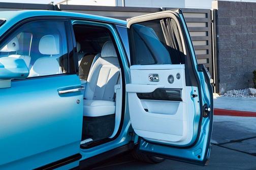 2022 Rolls-Royce Cullinan Black Badge