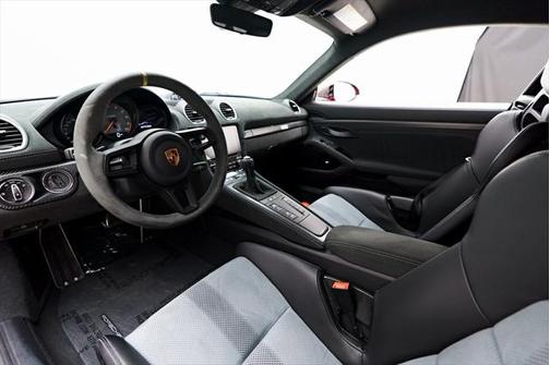 2024 Porsche 718 Cayman GT4 RS