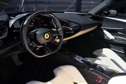 2022 Ferrari SF90 Stradale Base