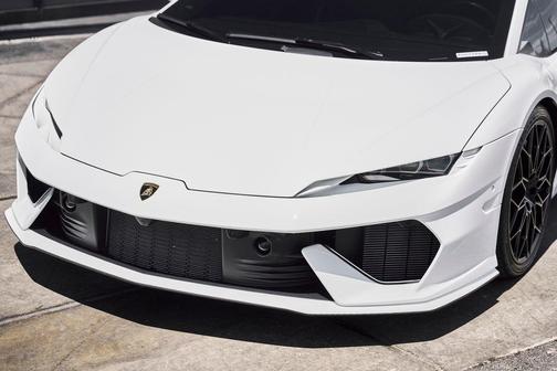 White 2026 Lamborghini Temerario Base
