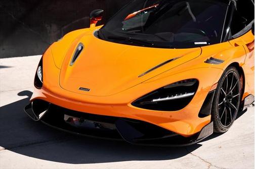 2022 McLaren 765LT Spider