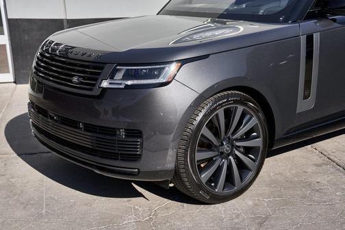2023 Land Rover Range Rover SV