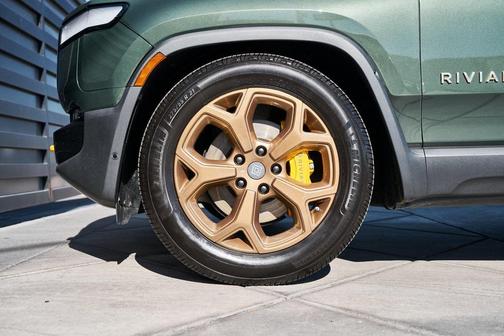 2023 Rivian R1S Launch Edition