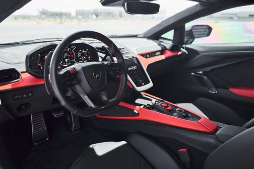 Nero Nemesis Matt 2025 Lamborghini Revuelto Base