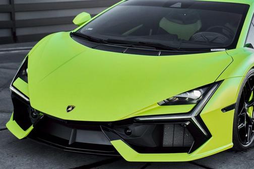 2024 Lamborghini Revuelto Base