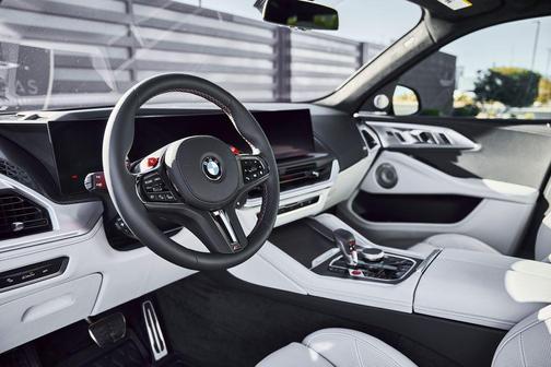 Dravit Grey Metallic 2026 BMW XM Label