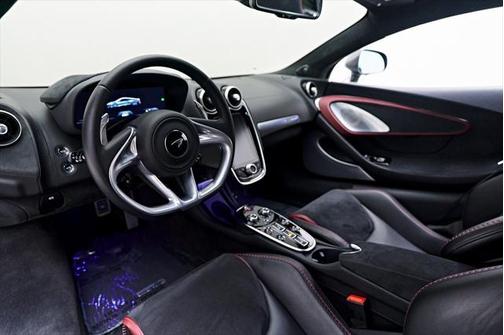 2020 McLaren GT Base