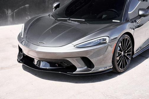 2020 McLaren GT Base
