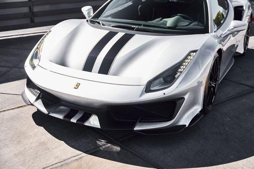 Argento Nurburgring Metallic 2020 Ferrari 488 Pista Base