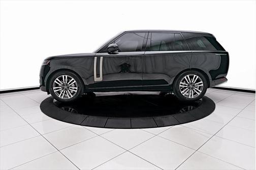 2024 Land Rover Range Rover P530 SE
