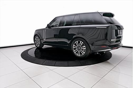 2024 Land Rover Range Rover P530 SE