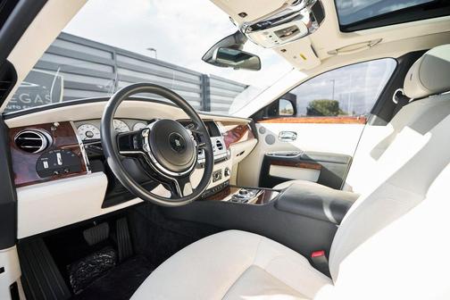 2012 Rolls-Royce Ghost Base