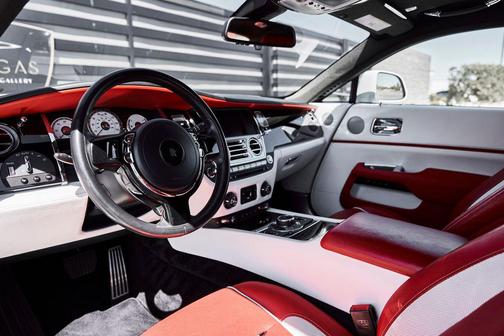 Arctic White 2020 Rolls-Royce Wraith