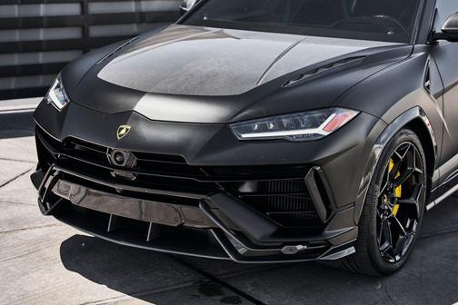 2024 Lamborghini Urus Performante