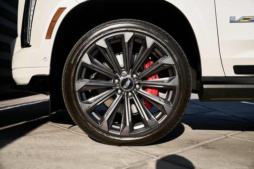 2025 Cadillac Escalade ESV V-Series