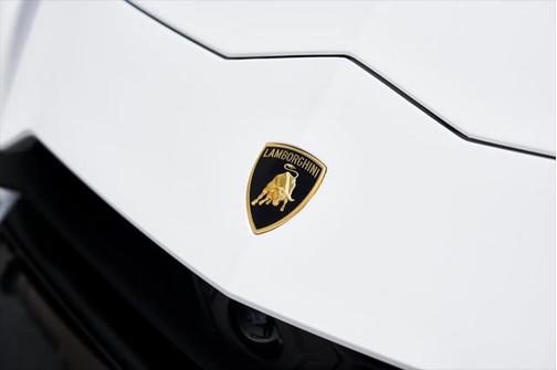 2024 Lamborghini Urus S